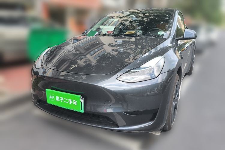 Tesla Model Y 2024 Rear-Wheel-Drive Version