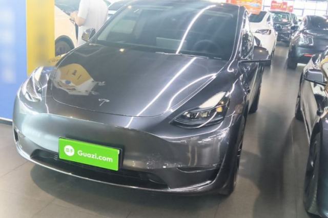 Used Tesla Model Y 2024 Long-Range All-Wheel-Drive Version