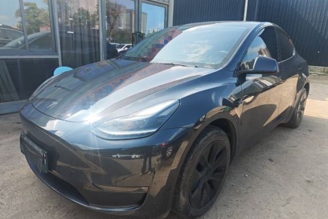 Used Tesla Model Y 2024 Long-Range All-Wheel-Drive Version