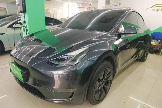 Used Tesla Model Y 2024 Long-Range All-Wheel-Drive Version