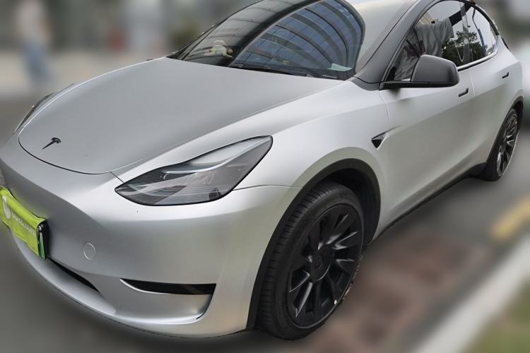 Tesla Model Y 2024 Rear-Wheel-Drive Version