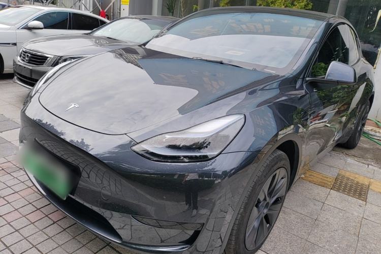 Tesla Model Y 2024 Rear-Wheel-Drive Version