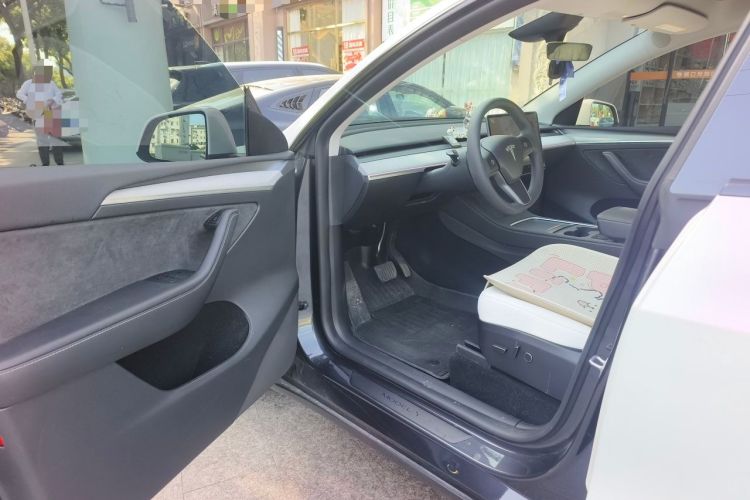 Used Tesla Model Y 2024 Rear-Wheel-Drive Version Driver Seat