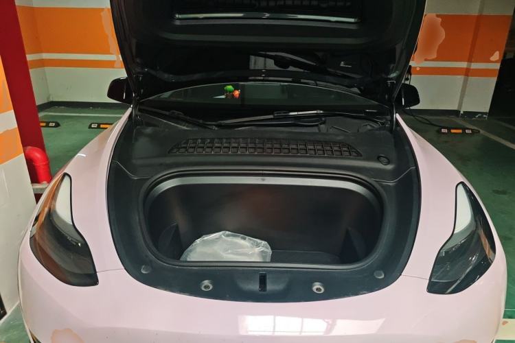 Used Tesla Model Y 2024 Rear-Wheel-Drive Version Engine Bay