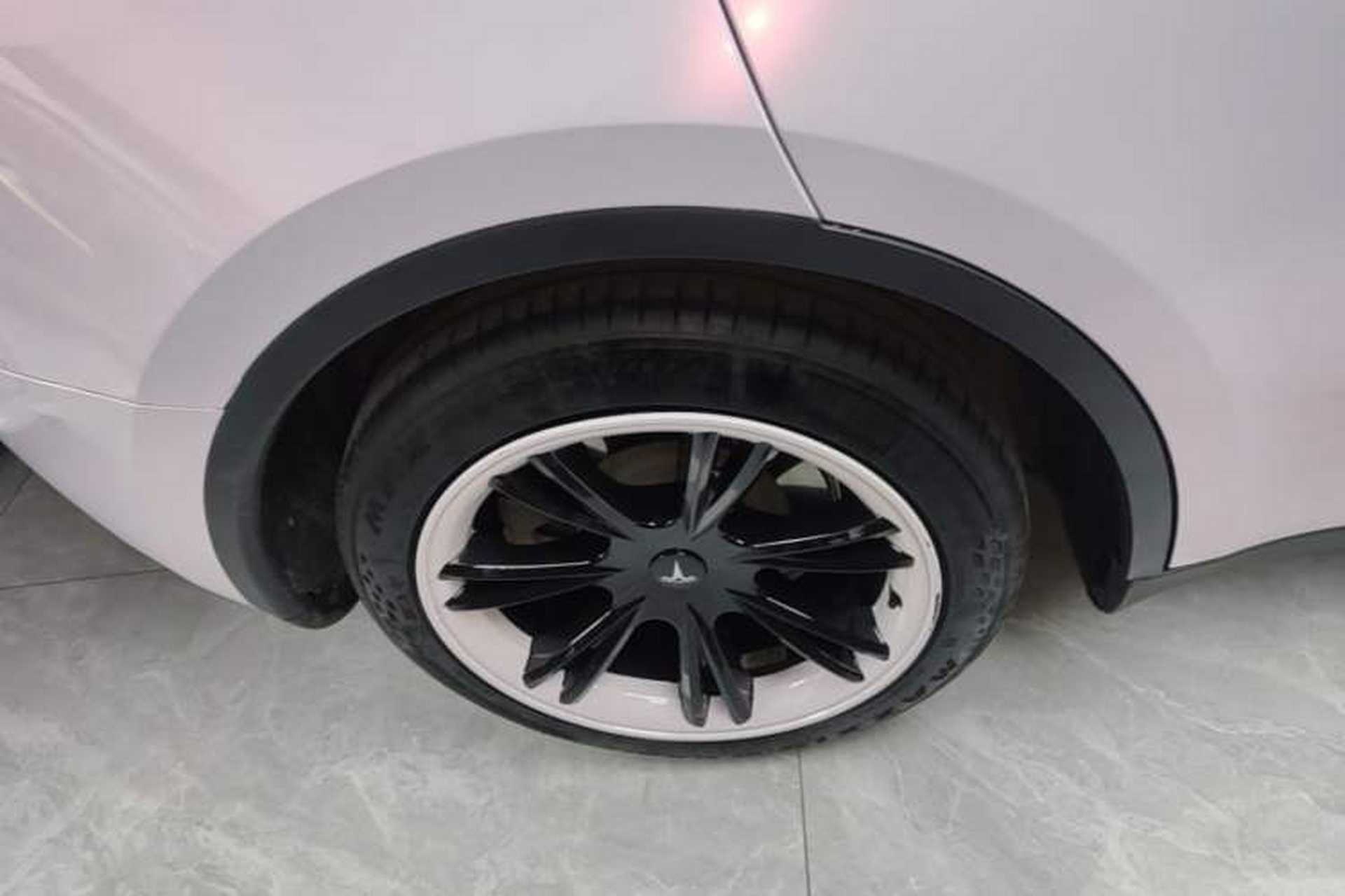 Used Tesla Model Y 2024 Rear-Wheel-Drive Version Exterior 5