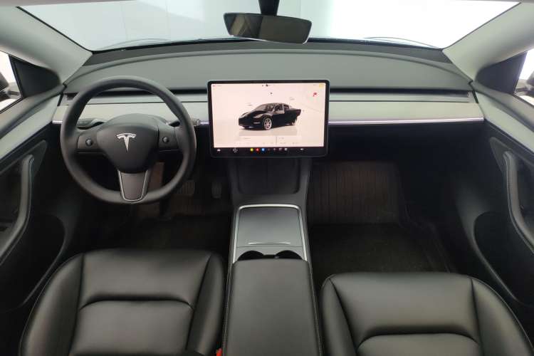 Used Tesla Model Y 2024 Rear-Wheel-Drive Version Center Console