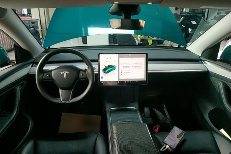 Used Tesla Model Y 2024 Rear-Wheel-Drive Version Center Console