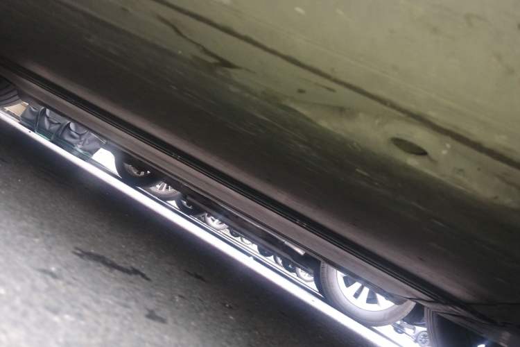 Used Tesla Model Y 2024 Rear-Wheel-Drive Version Chassis Front Right