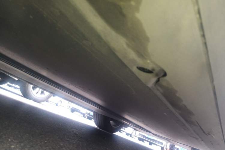Used Tesla Model Y 2024 Rear-Wheel-Drive Version Chassis Rear Right