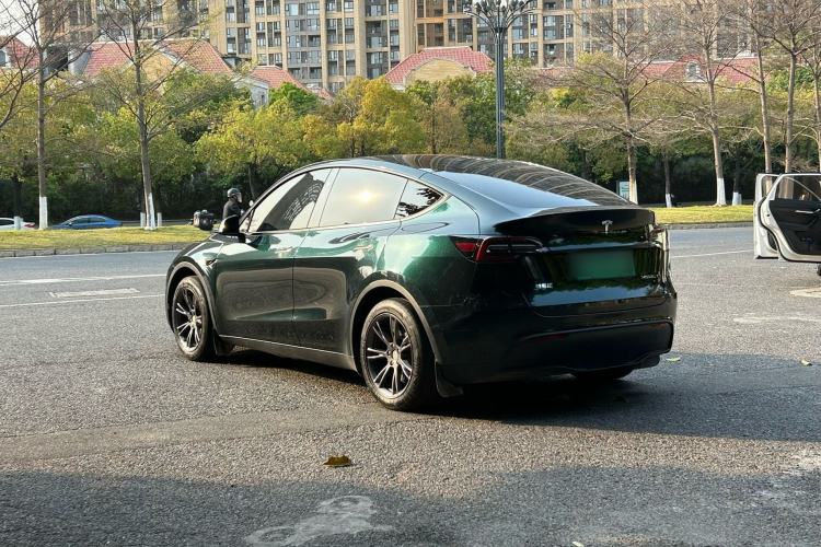 Used Tesla Model Y 2024 Rear-Wheel-Drive Version Exterior 4