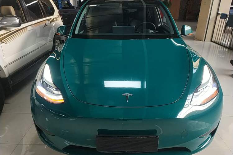 Used Tesla Model Y 2024 Rear-Wheel-Drive Version Front