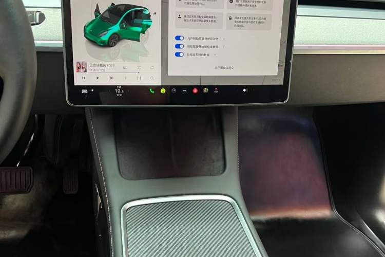 Used Tesla Model Y 2024 Rear-Wheel-Drive Version Interior 9