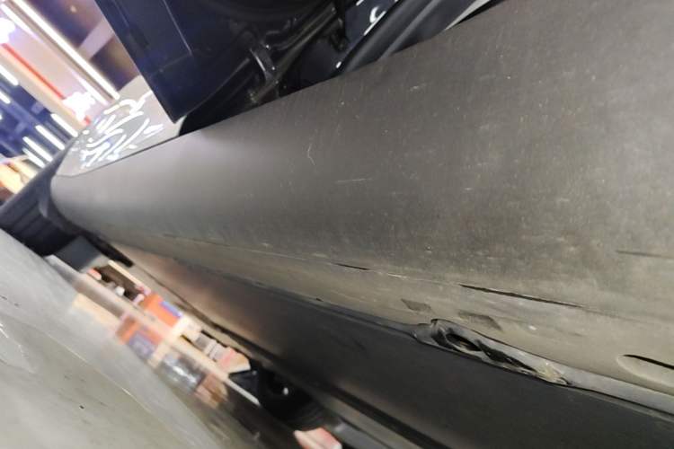 Used Tesla Model Y 2024 Rear-Wheel-Drive Version Left Side Sill