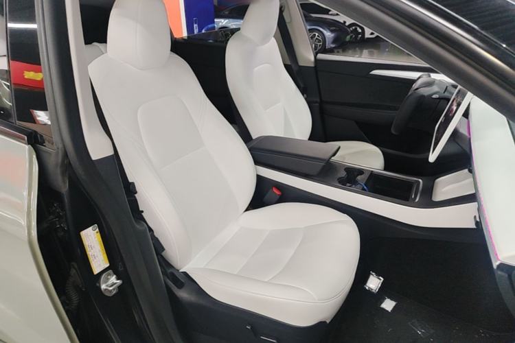 Used Tesla Model Y 2024 Rear-Wheel-Drive Version Right Front Seat