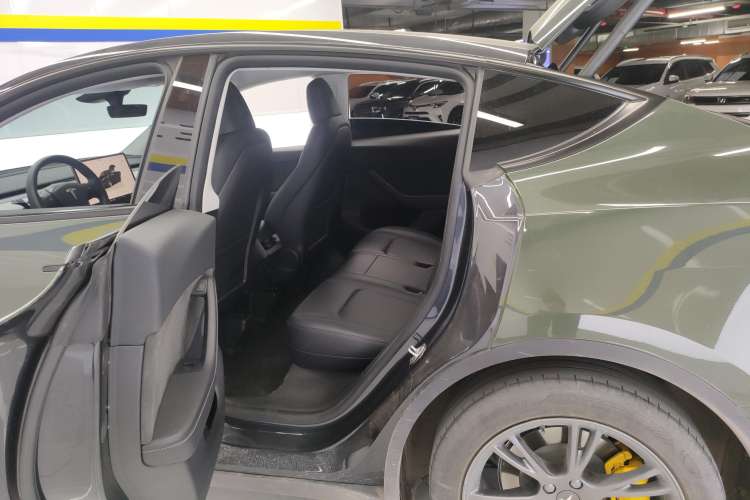 Used Tesla Model Y 2024 Rear-Wheel-Drive Version Right Rear Seat