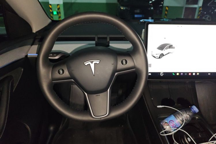 Used Tesla Model Y 2024 Rear-Wheel-Drive Version Steering Wheel