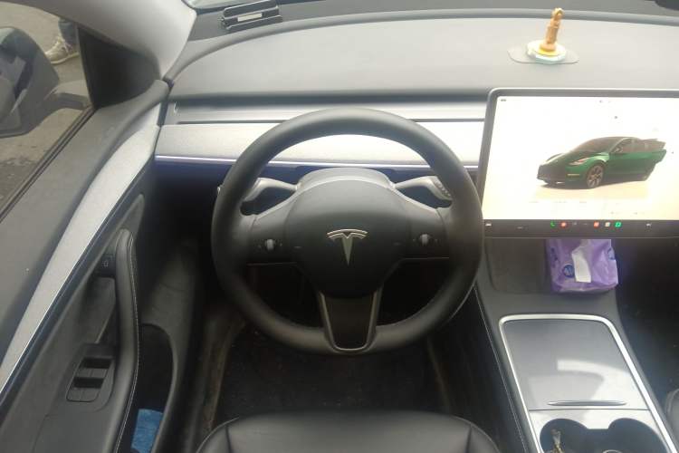 Used Tesla Model Y 2024 Rear-Wheel-Drive Version Steering Wheel