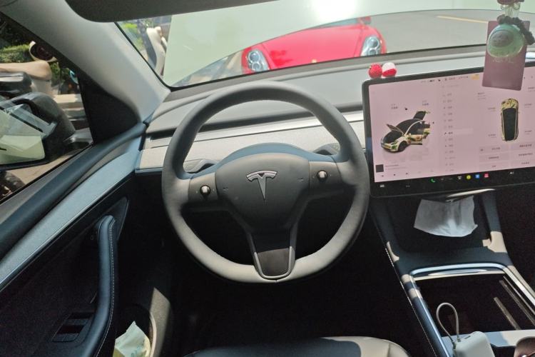 Used Tesla Model Y 2024 Rear-Wheel-Drive Version Steering Wheel