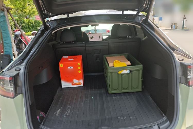 Used Tesla Model Y 2024 Rear-Wheel-Drive Version Trunk