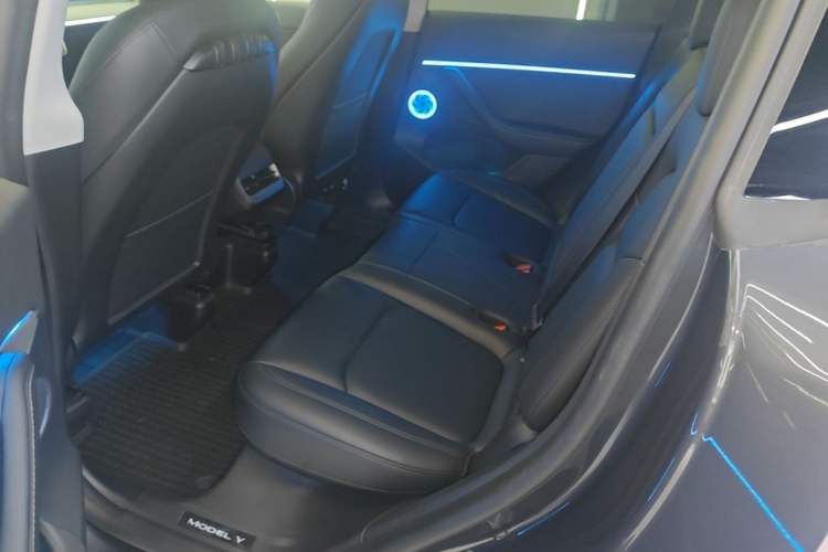 Used Tesla Model Y 2024 Rear-Wheel-Drive Version Left Rear Seat