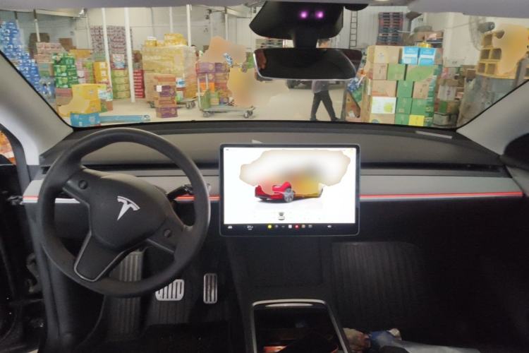 Used Tesla Model Y 2024 Rear-Wheel-Drive Version Center Console