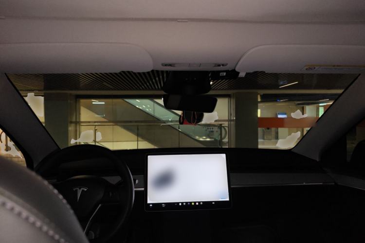 Used Tesla Model Y 2024 Rear-Wheel-Drive Version Center Console