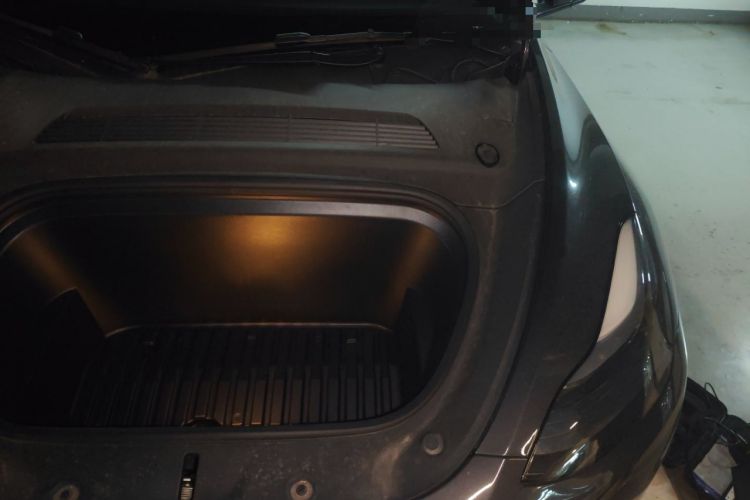 Used Tesla Model Y 2024 Rear-Wheel-Drive Version Engine Bay Left