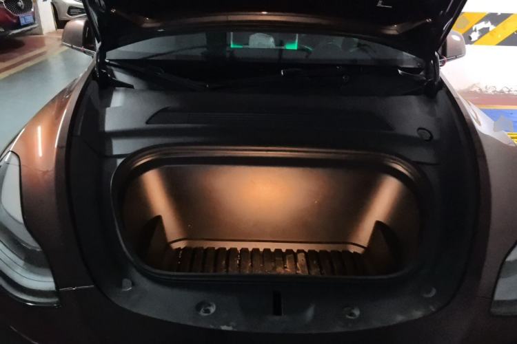 Used Tesla Model Y 2024 Rear-Wheel-Drive Version Engine Bay