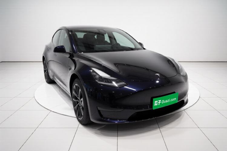 Used Tesla Model Y 2024 Rear-Wheel-Drive Version Front Right 45 Deg