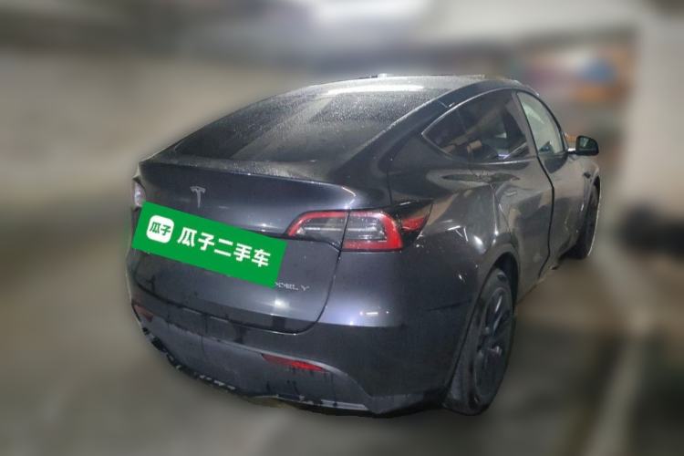 Used Tesla Model Y 2024 Long-Range All-Wheel-Drive Version Rear Right 45 Deg