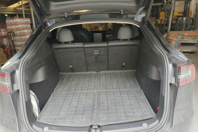 Used Tesla Model Y 2024 Rear-Wheel-Drive Version Trunk