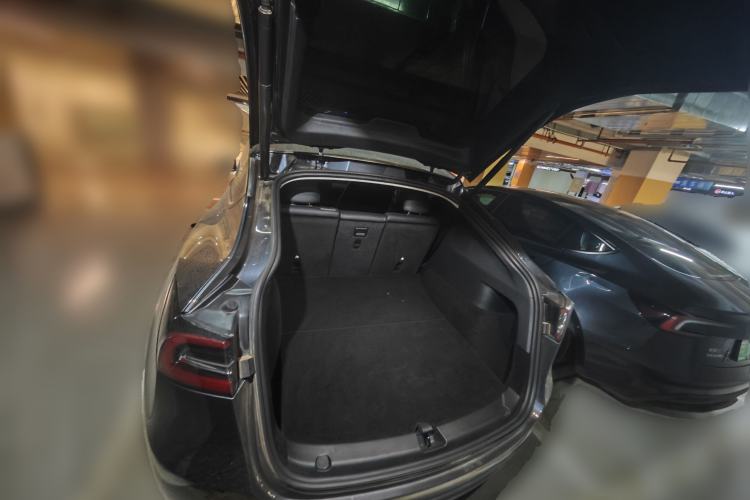 Used Tesla Model Y 2024 Rear-Wheel-Drive Version Trunk