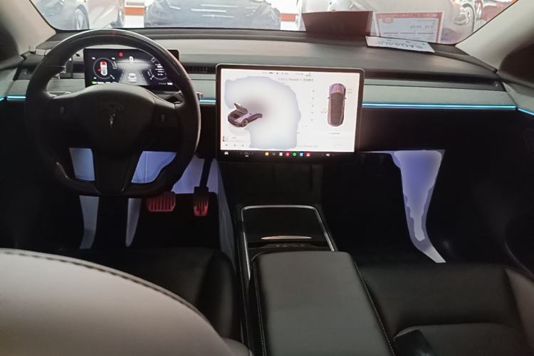 Used Tesla Model Y 2024 Rear-Wheel-Drive Version Center Console