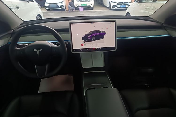 Used Tesla Model Y 2024 Rear-Wheel-Drive Version Center Console