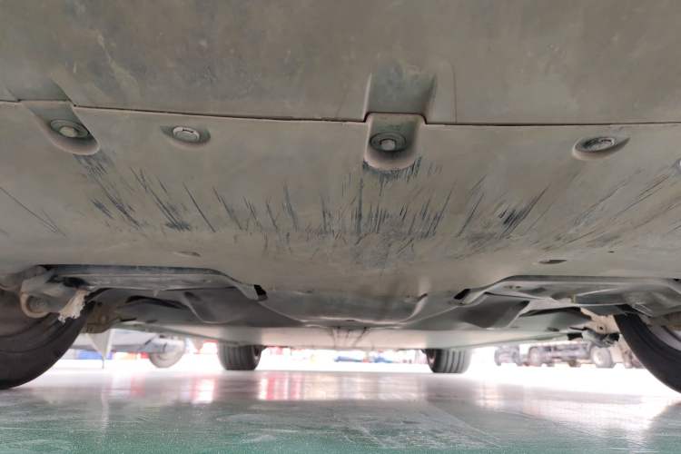 Used Tesla Model Y 2024 Long-Range All-Wheel-Drive Version Chassis Rear