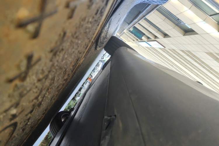 Used Tesla Model Y 2024 Rear-Wheel-Drive Version Chassis Rear Left