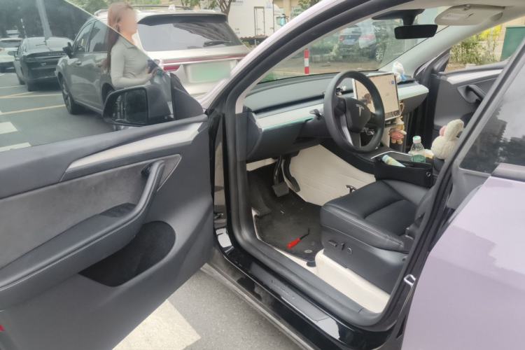 Used Tesla Model Y 2024 Rear-Wheel-Drive Version Driver Seat