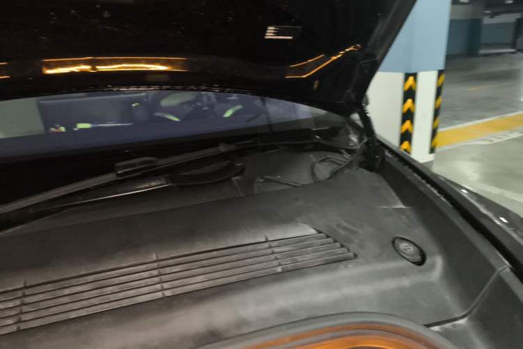 Used Tesla Model Y 2024 Rear-Wheel-Drive Version Engine Bay Left
