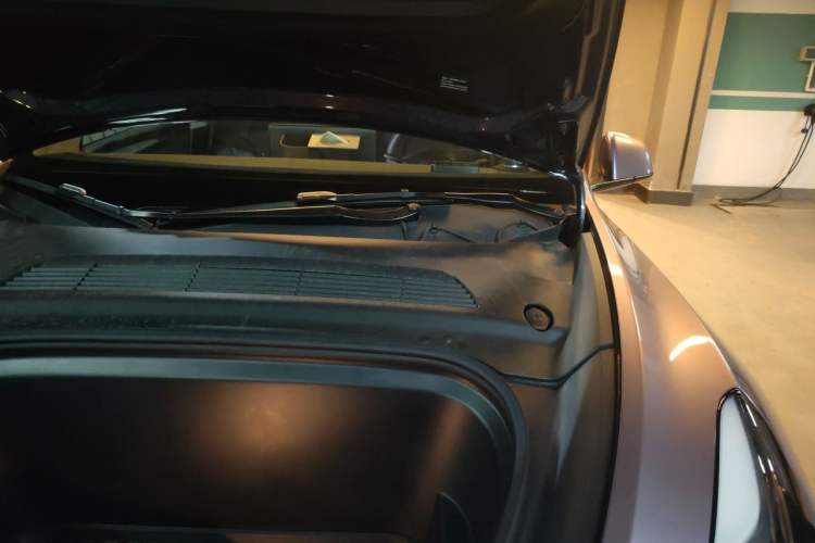 Used Tesla Model Y 2024 Long-Range All-Wheel-Drive Version Engine Bay Left