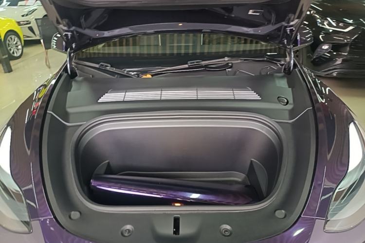 Used Tesla Model Y 2024 Rear-Wheel-Drive Version Engine Bay