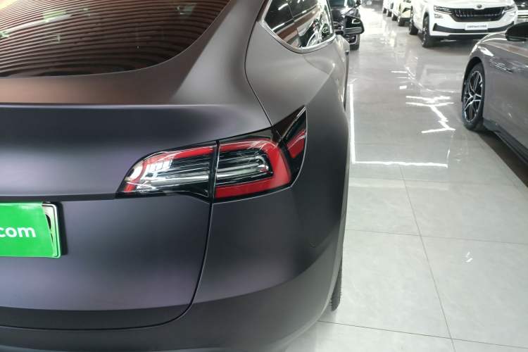 Used Tesla Model Y 2024 Rear-Wheel-Drive Version Exterior 3