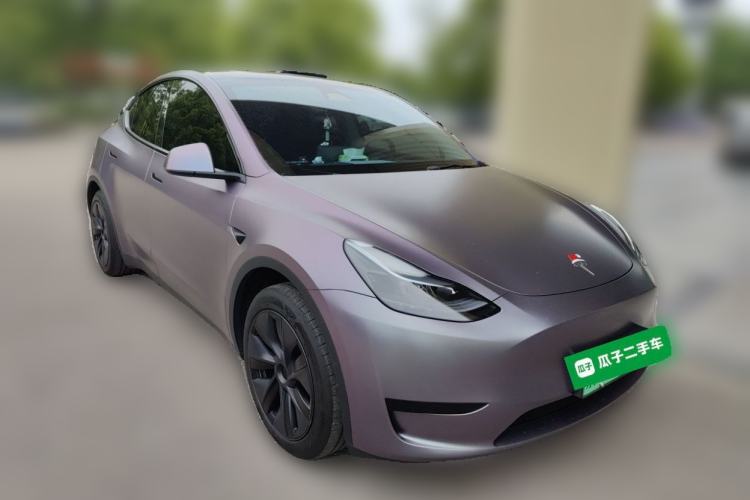 Used Tesla Model Y 2024 Rear-Wheel-Drive Version Front Right 45 Deg