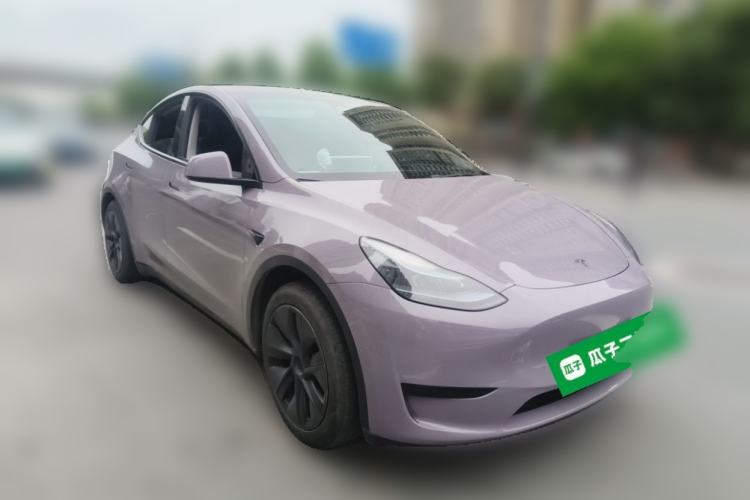 Used Tesla Model Y 2024 Rear-Wheel-Drive Version Front Right 45 Deg