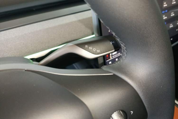 Used Tesla Model Y 2024 Rear-Wheel-Drive Version Gear Lever