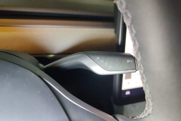 Used Tesla Model Y 2024 Long-Range All-Wheel-Drive Version Gear Lever