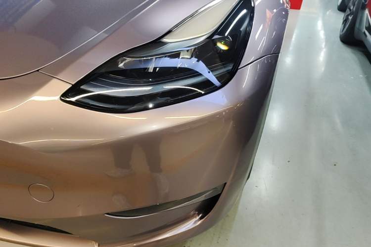 Used Tesla Model Y 2024 Long-Range All-Wheel-Drive Version Left Front Headlight