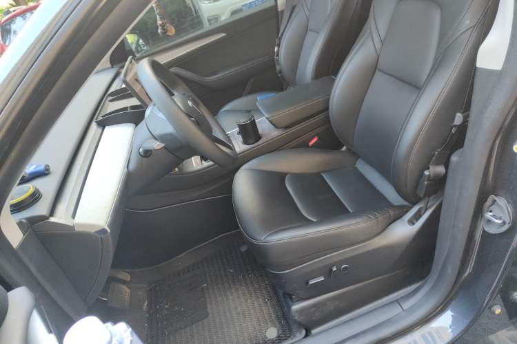 Used Tesla Model Y 2024 Rear-Wheel-Drive Version Left Front Seat