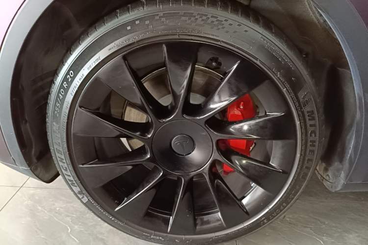 Used Tesla Model Y 2024 Rear-Wheel-Drive Version Left Front Wheel Hub