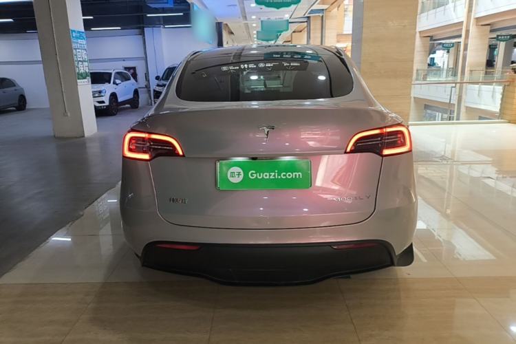Used Tesla Model Y 2024 Long-Range All-Wheel-Drive Version Rear