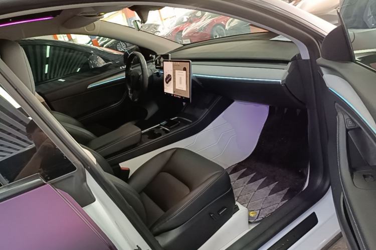Used Tesla Model Y 2024 Rear-Wheel-Drive Version Right Front Seat